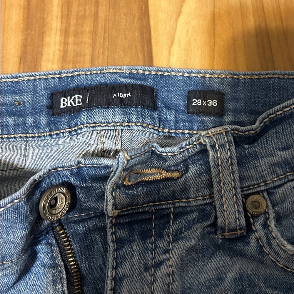 BKE Light Blue Aiden Jeans Men’s size 28x36. GUC - Picture 2 of 9